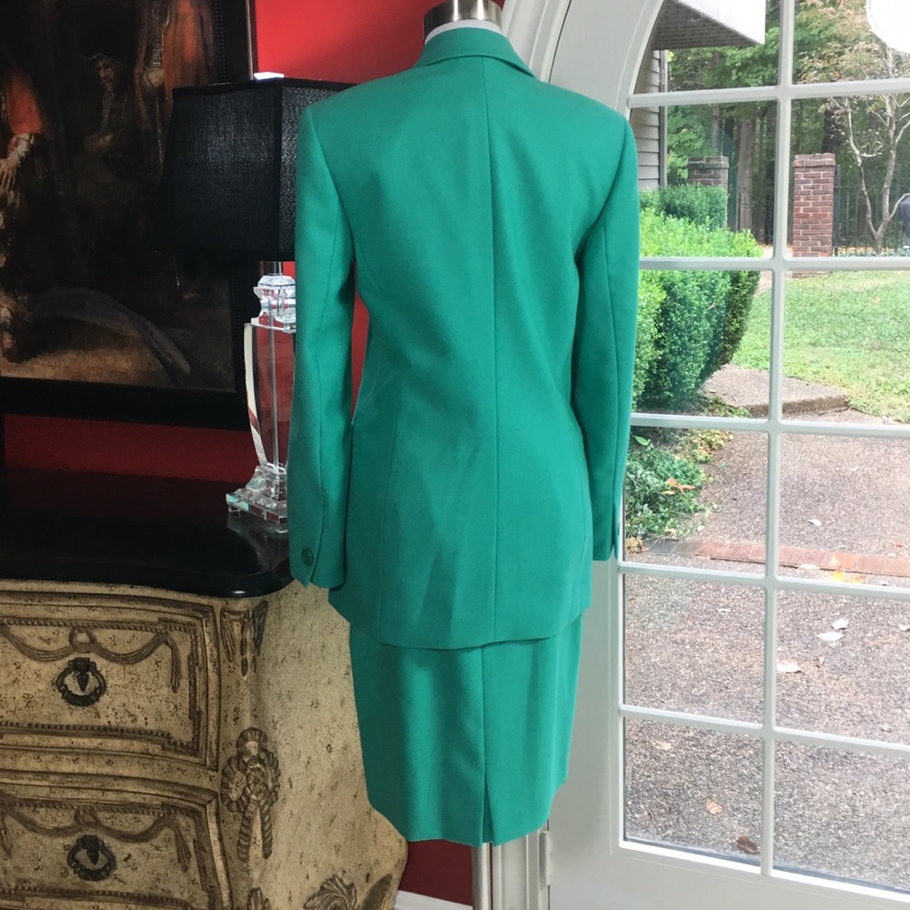 ESCADA Turquoise Suit 2 pc Size 6 EUC!!! - Picture 2 of 8